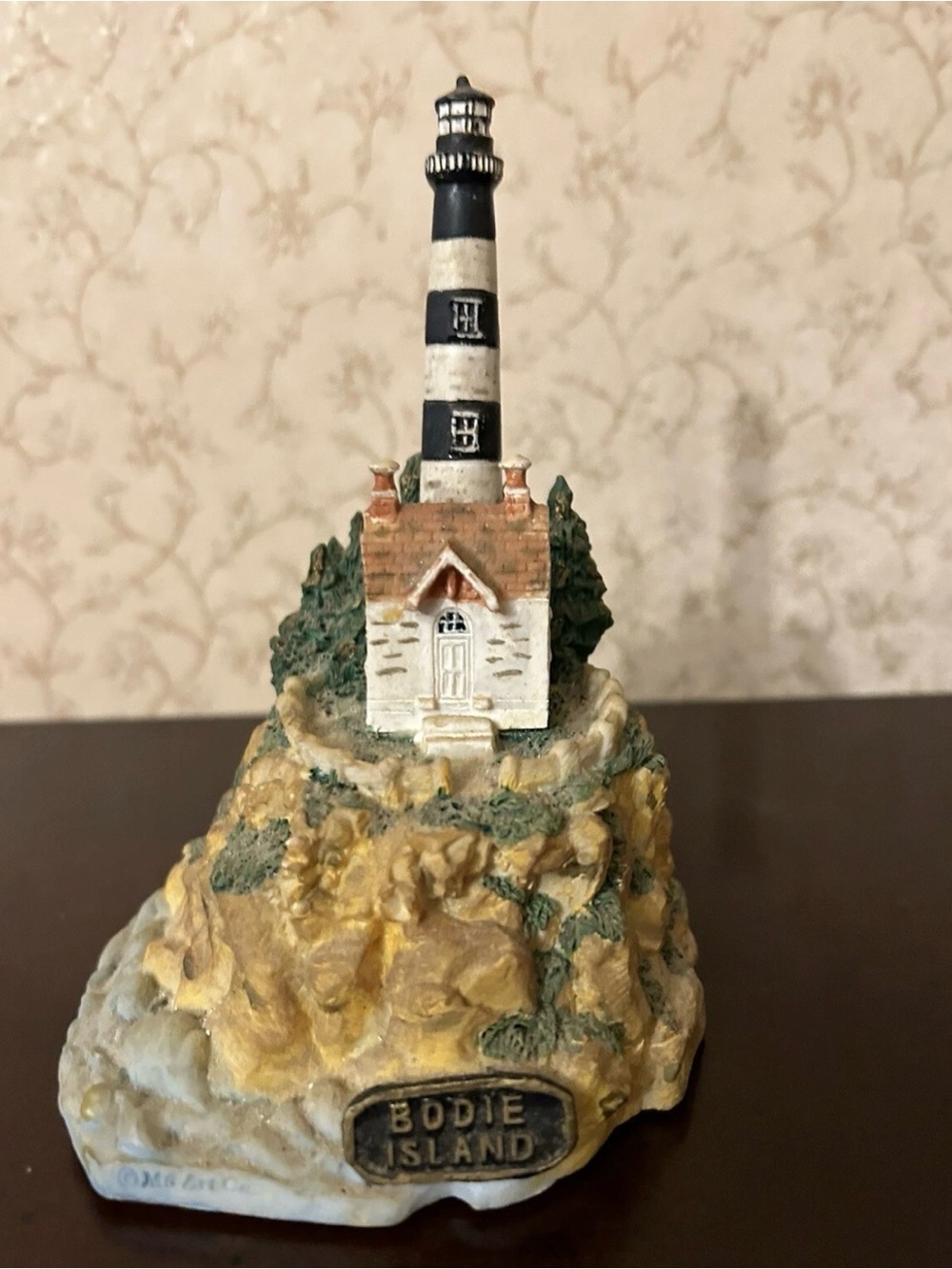 Vintage Spoontiques Bodie Island Lighthouse
Figurine NC collectible